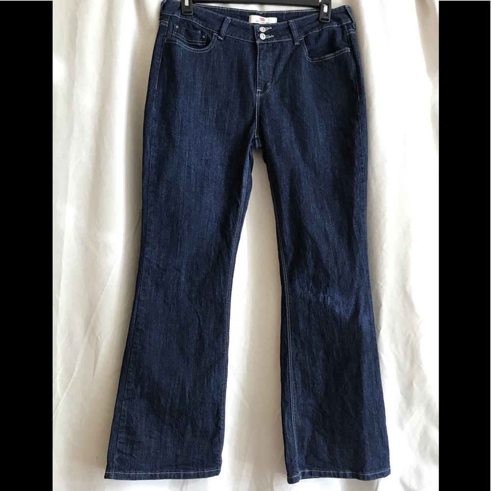 Levi’s 526 Slender Boot Cut Jean